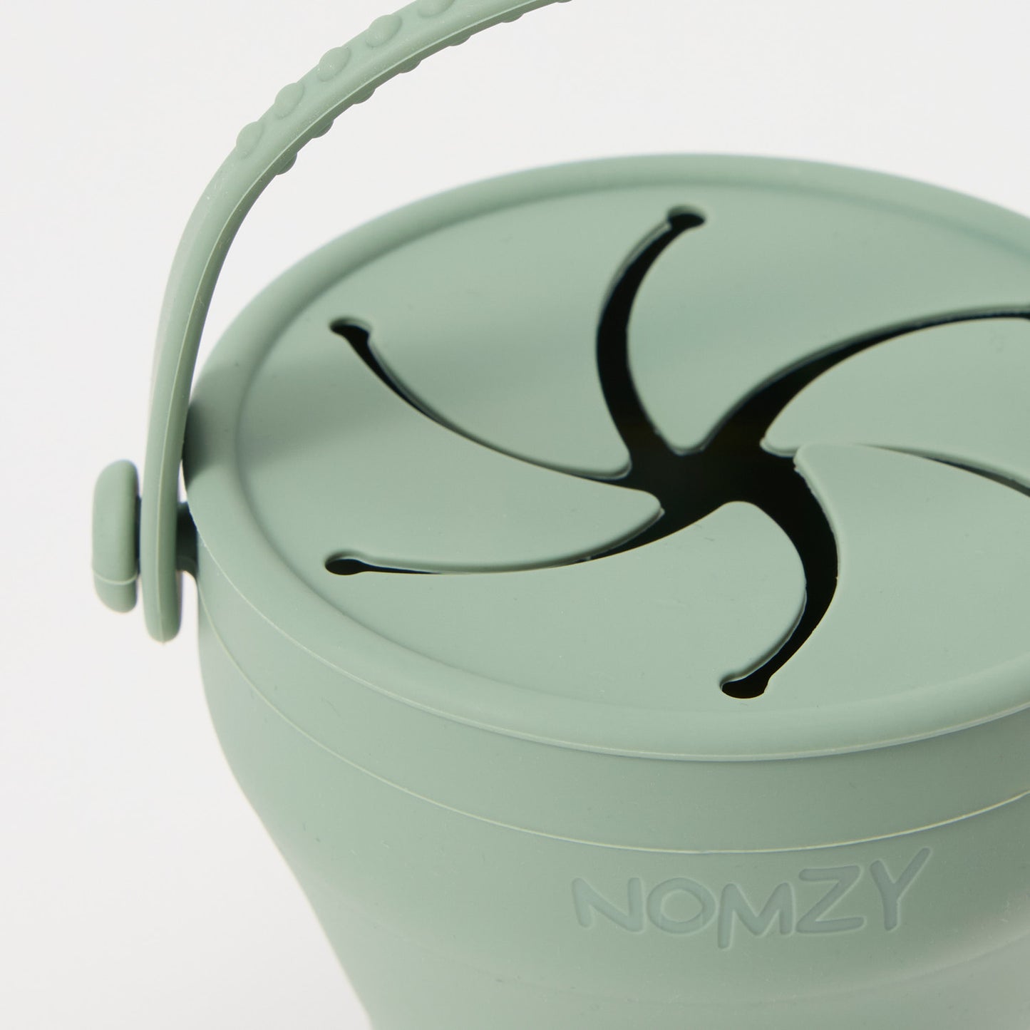 Foldable toddler snack cup opening close up 